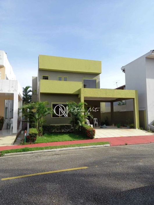 Cond. Villa Firenze tem 180 metros quadrados com 5 quartos
