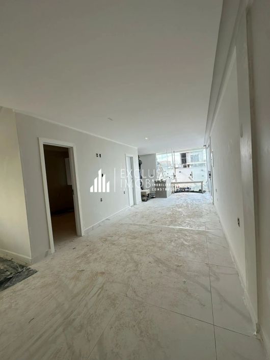 LINDA CASA NO PORTO MARINA, 4 SUÍTES, 180 METROS QUADRADOS E 5 BBANHEIROS
