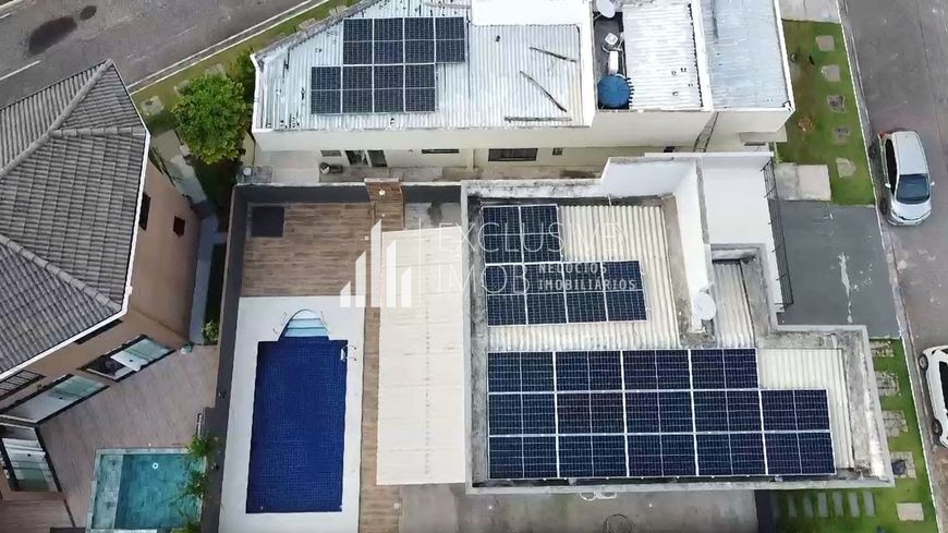 Casa de condomínio para venda possui 250 metros quadrados com 4 quartos