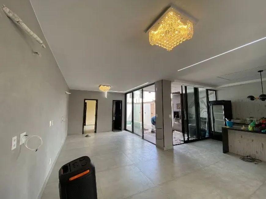 Condomínio Euroville, 221m², 4 suítes, 2 vagas, Águas Brancas, Ananindeua