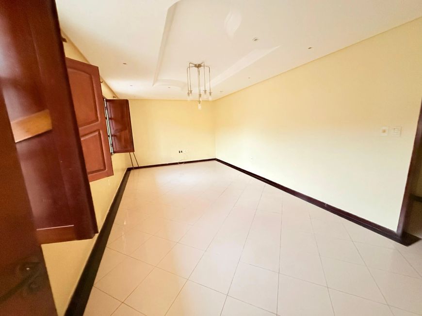 Vendo Casa- 5 Quartos, sendo 2 Suítes - Condomínio Jardim Amazônia 2 - Financia