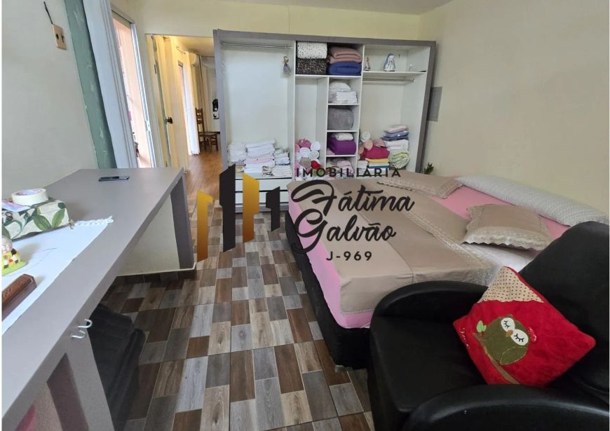 Vendo Casa Residencial Com Mais 09 Aptos / Júlia Seffer
