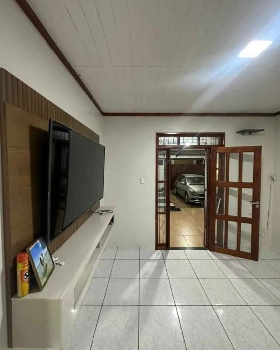 *CASA NO PAAR