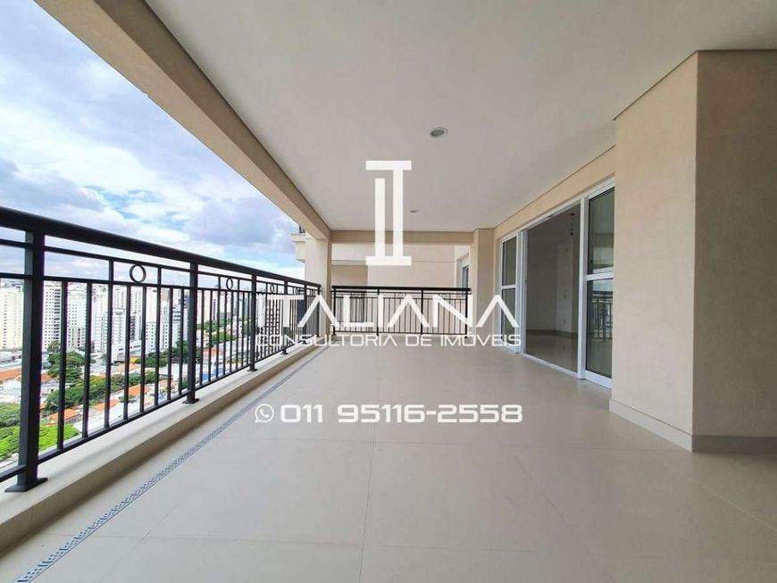 Apartamento à Venda em Moema 3 Quartos 3 Vagas