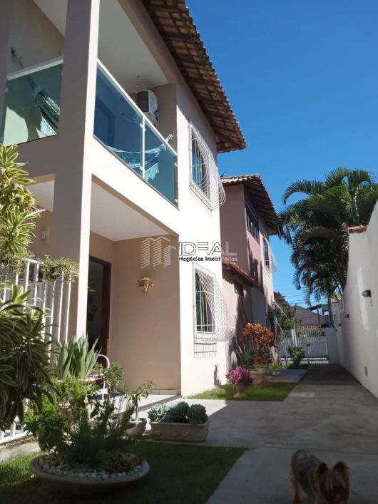 Conforto e Segurança: Casa c/ 2 Suítes em Condomínio Fechado
