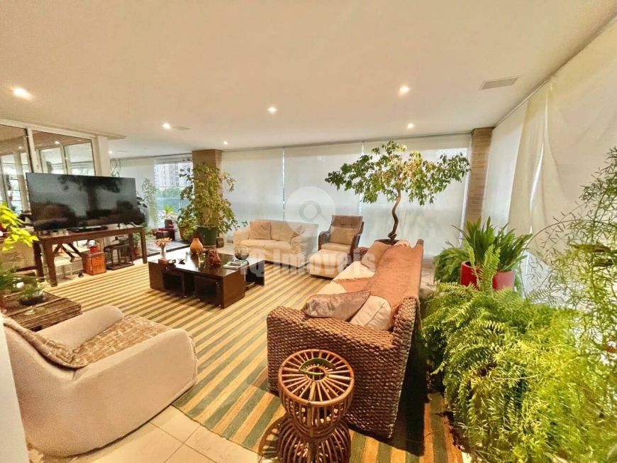 Apartamento a venda no Campo belo, 4 suite, 5 vagas, quadra de tenis. Alto padrão.