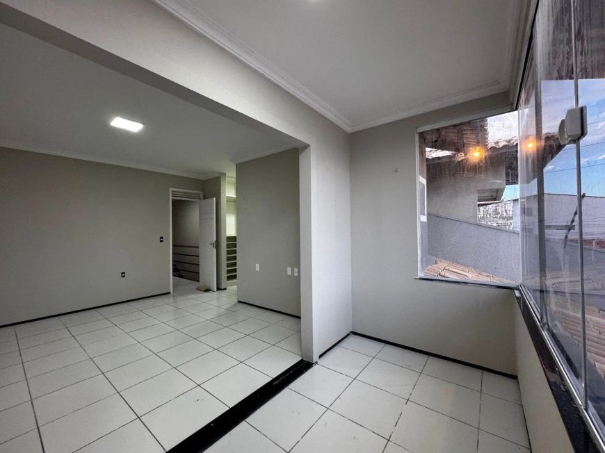 Casa com 5 Quartos (Suites) à venda, 250 m² por R$ 795.000 - Sapiranga - Fortaleza/CE