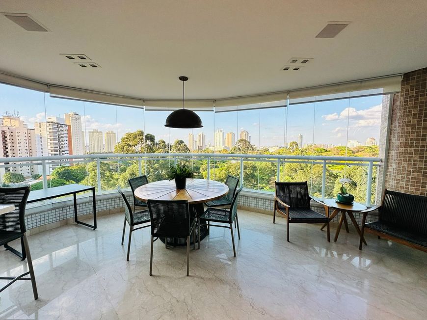 Apartamento para venda 3 suítes, 222 metros, mobiliado, 5 vagas mais deposito