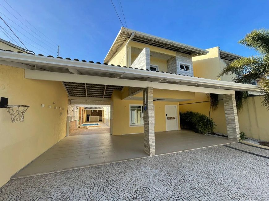Duplex todo projetado 230m2 - 3 suítes em Sapiranga - Fortaleza - CE