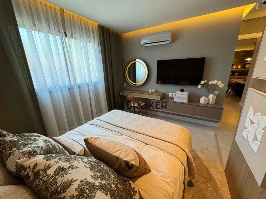No Guararapes Apartamento com 3 dormitórios à venda, 121 m² por R$ 1.370.000 - Guararapes - Fortalez