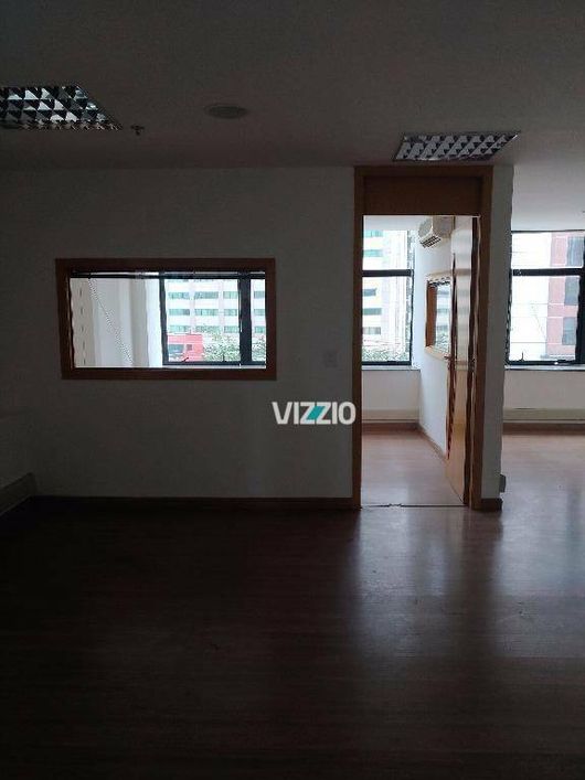 Andar comercial para locação e venda de 489m² na Vila Olímpia
