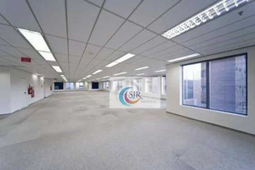 Conjunto comercial para locação, Pinheiros, São Paulo.
