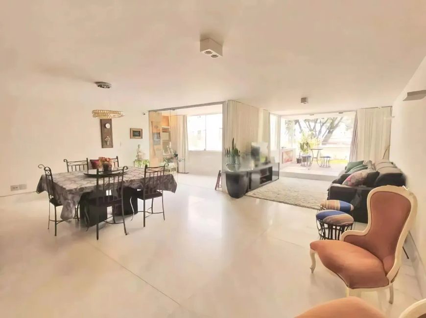 Imóvel para venda tem 230 metros quadrados com 4 quartos em Sion - Belo Horizonte - MG