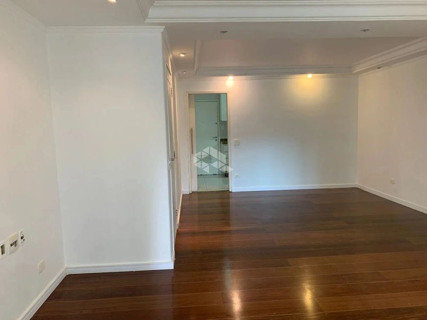 Apartamento à venda em SP, Indianópolis. 3 quartos, 1 suíte, 2 salas, 1 terraço, 3 banheiros, armári