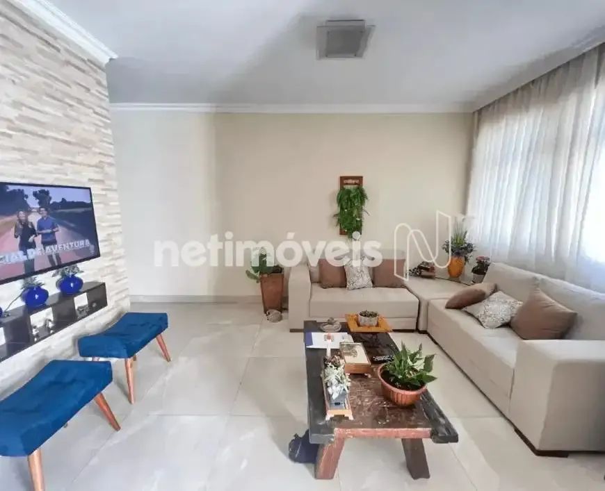 Apartamento à venda no bairro Buritis com 120m² e 4 dormitórios/quartos disponíveis.