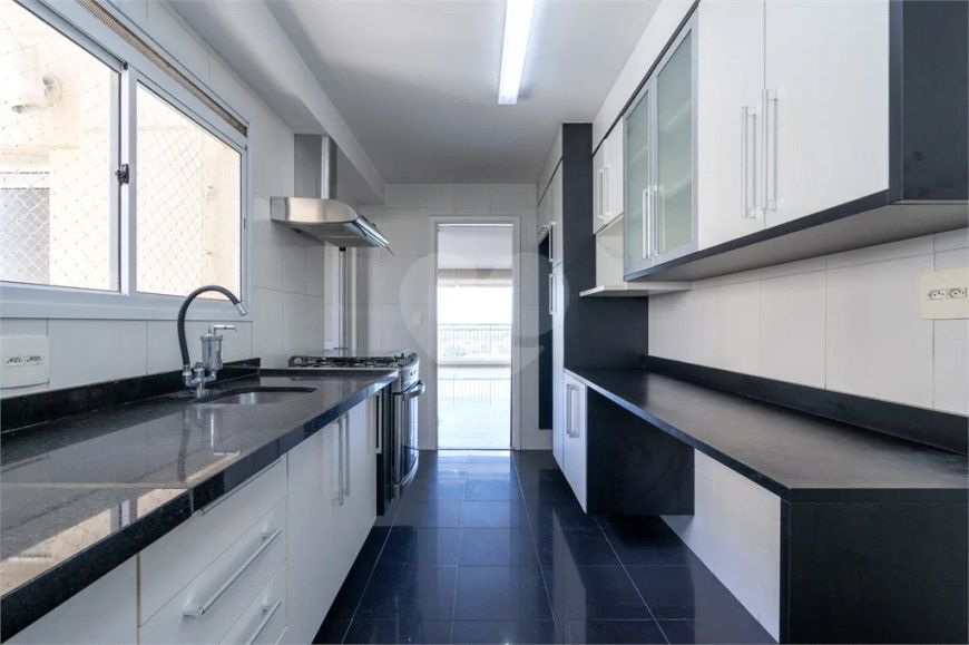 Apartamento com 3 quartos à venda em Jardim Olympia - SP