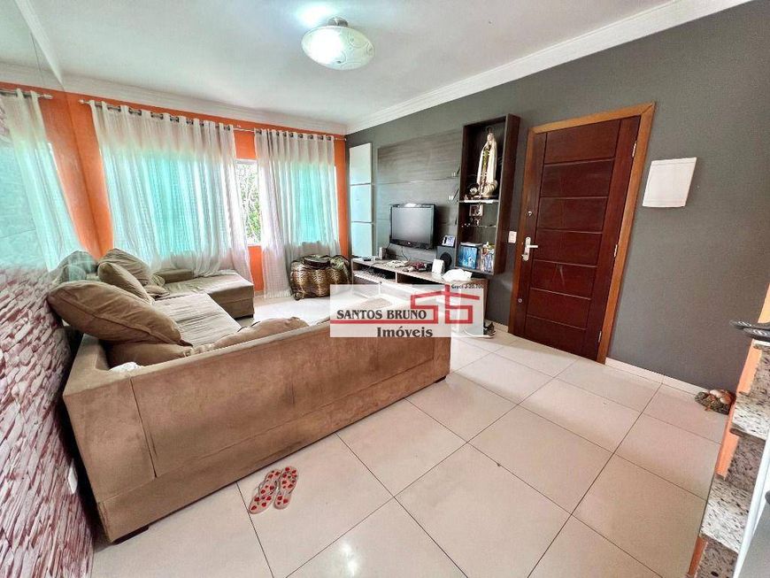 OPORTUNIDADE! Belo Sobrado de 180m² com 03 Dormitórios 01 Suíte Sacada Quintal Churrasqueira e 04 Va