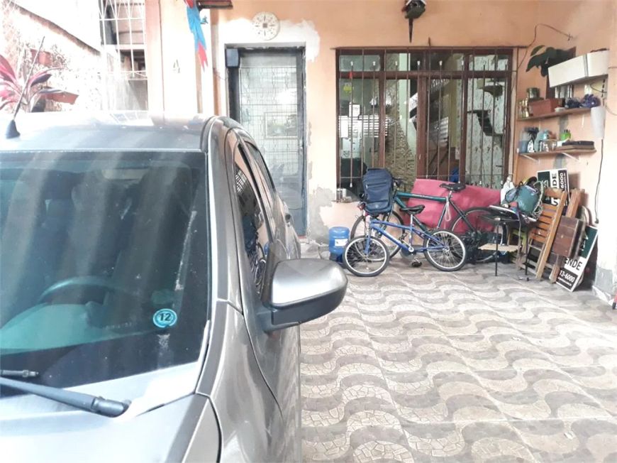 Sobrado com 3 quartos à venda em Vila Nivi - SP