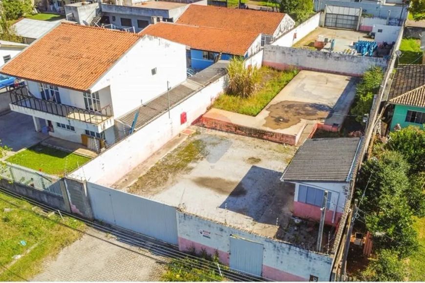 Terreno Comercial com 450metros quadrados.