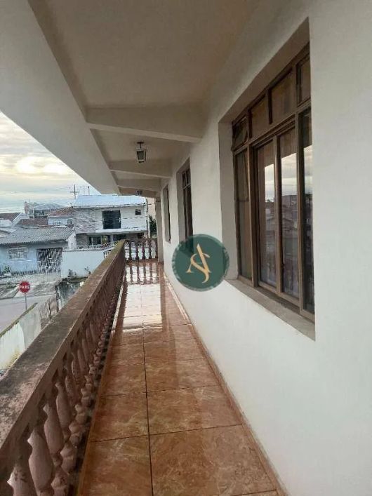 Casa com 3 dormitórios à venda, 252 m² por R$ 670.000,00 - Sítio Cercado - Curitiba/PR