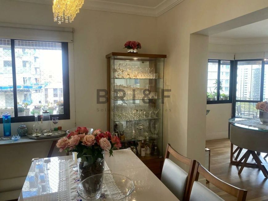 APARTAMENTO A VENDA COM 150M², 3 SUÍTES E 3 VAGAS NO CAMPO BELO