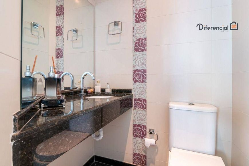 Cobertura no Cabral com 3 quartos, 1 suíte e 3 vagas à venda, 221 m² por R$2.480.000,00 - Cabral - C
