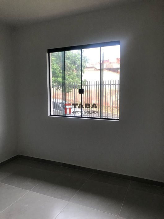 Casa térrea a venda no Atuba