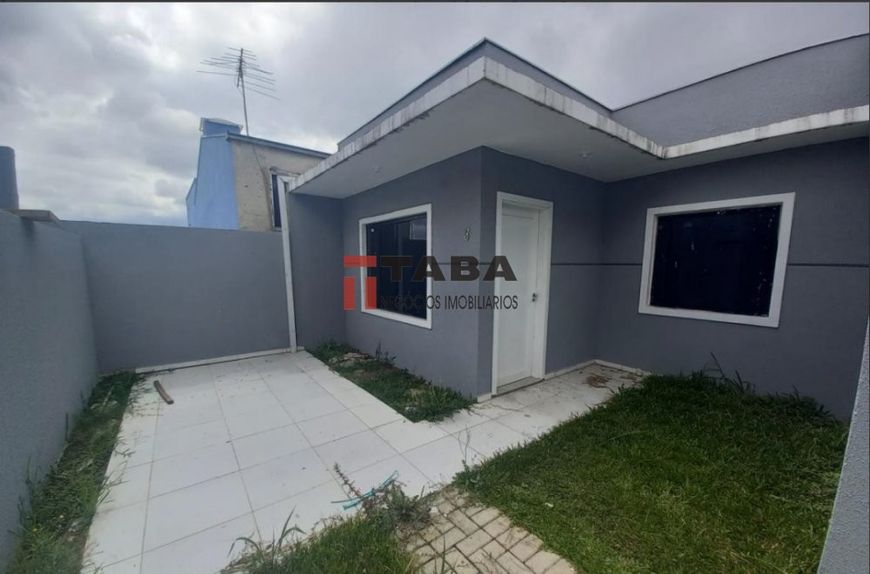 Casa térrea a venda no Atuba