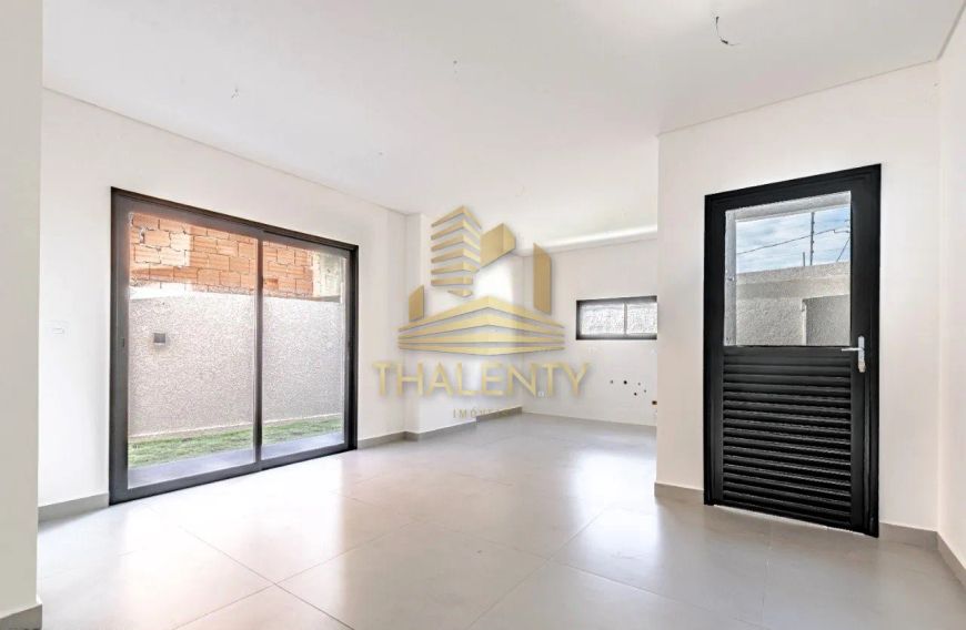 CASA EM CONDOMÍNIO com 3 dormitórios à venda por R$ 1.149.000,00 no bairro Santa Cândida - CURITIBA