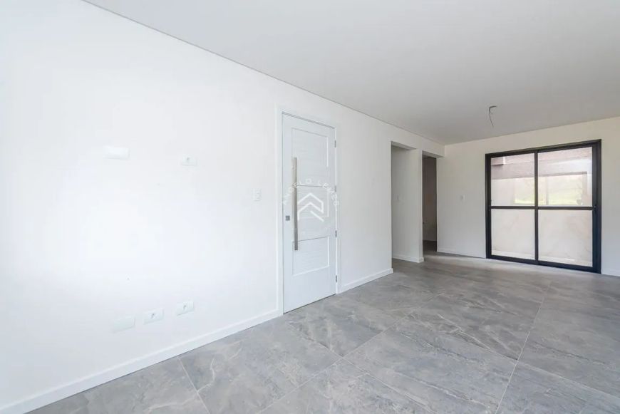 Sobrado Triplex com Terraço e 144m² no Bairro Uberaba