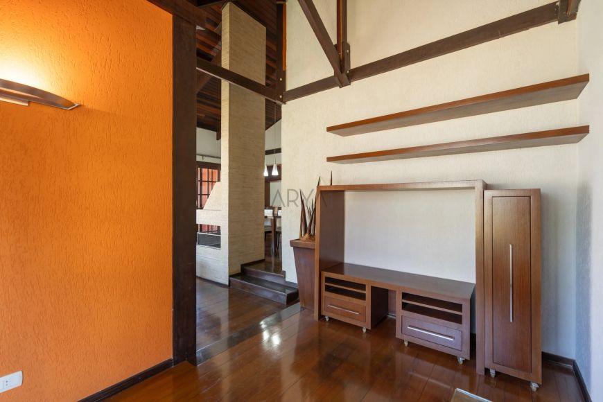 Casa em condomínio em Santa Felicidade ARYA1