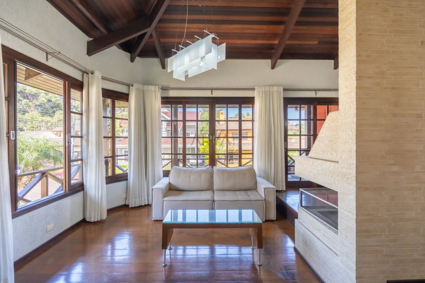 Casa em condomínio em Santa Felicidade ARYA1