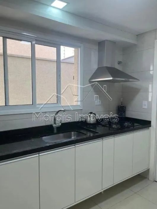 Sobrado em Condomínio para Venda em Curitiba, Tarumã, 3 dormitórios, 1 suíte, 3 banheiros, 2 vagas