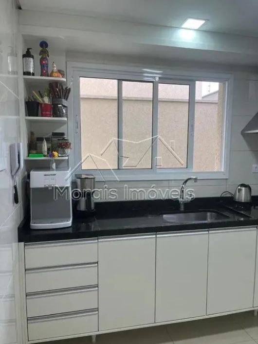 Sobrado em Condomínio para Venda em Curitiba, Tarumã, 3 dormitórios, 1 suíte, 3 banheiros, 2 vagas