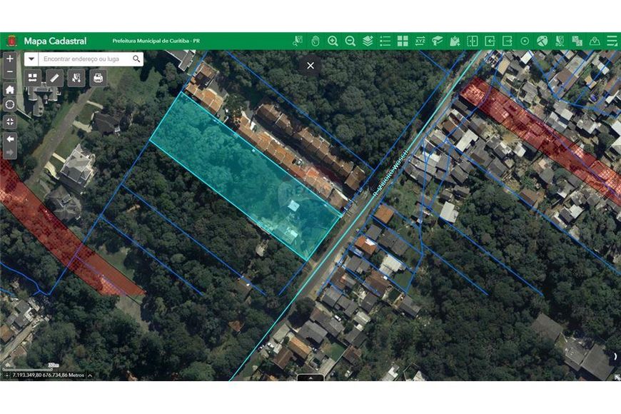 Terreno à venda de 3.982,74 m² no Santa Cândida - Curitiba
