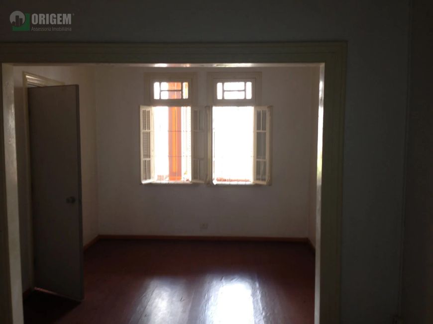 Casa Comercial em estilo clássico