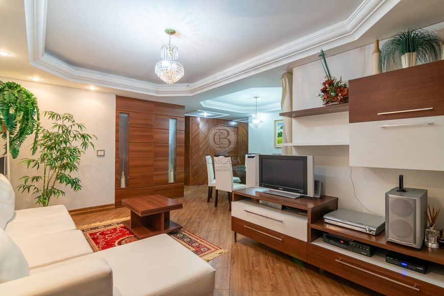 Apartamento com 4 dormitórios à venda com 231.26m² por R$ 1.395.000,00 no bairro Água Verde - CURITI