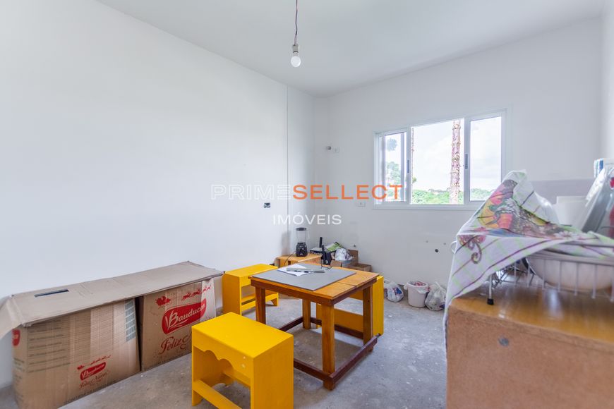 Sobrando com 5 dormitórios, 3 vagas e 270m² - Abranches