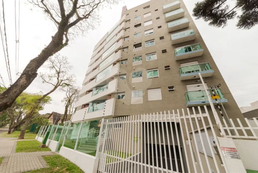 EDIFÍCIO JARDINS | ÁGUA VERDE | 2Q COM SUÍTE