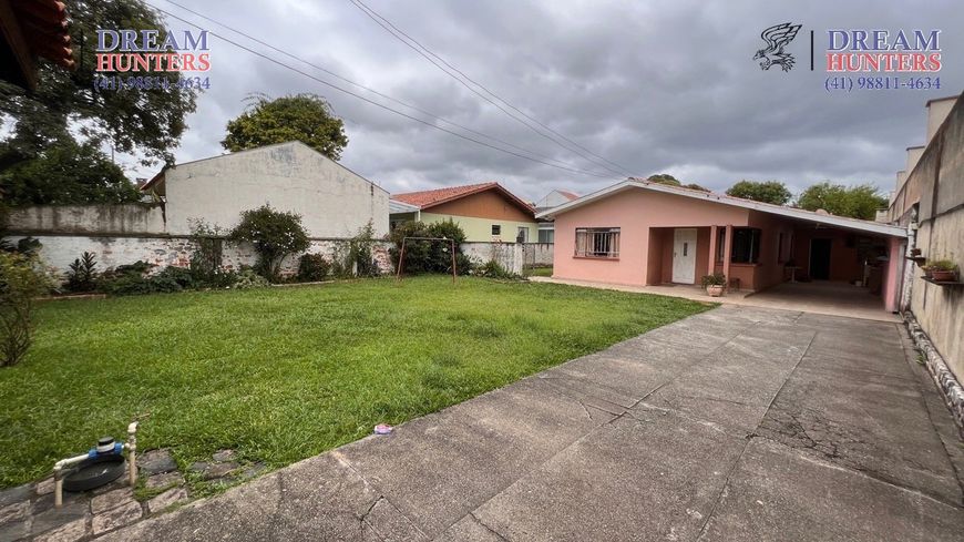 Casa com 164m em Terreno ZR3 com 783m² ,com 15m de testada, no Bairro Boqueirão