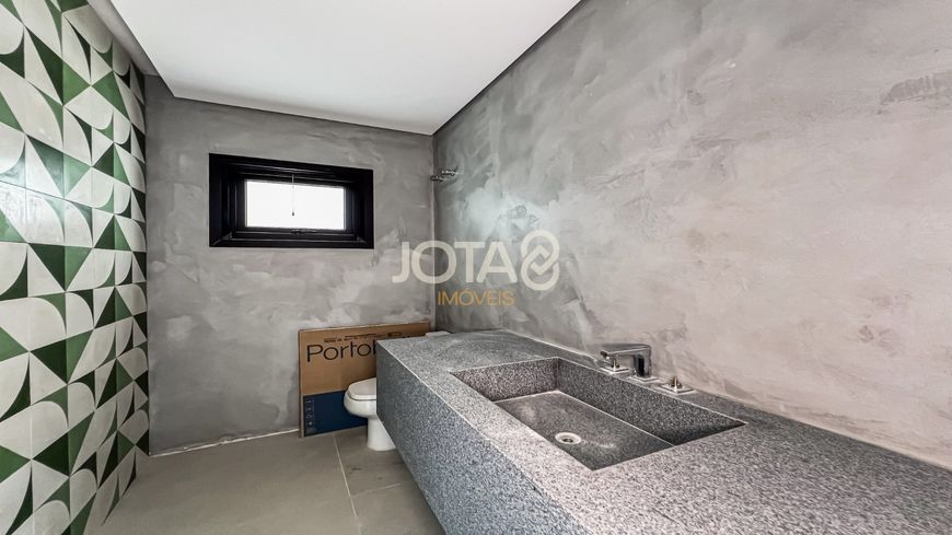 CASA NOVINHA EM CONDOMINIO COM 4 QUARTOS Casa em condomínio 4 quartos em Santa Felicidade