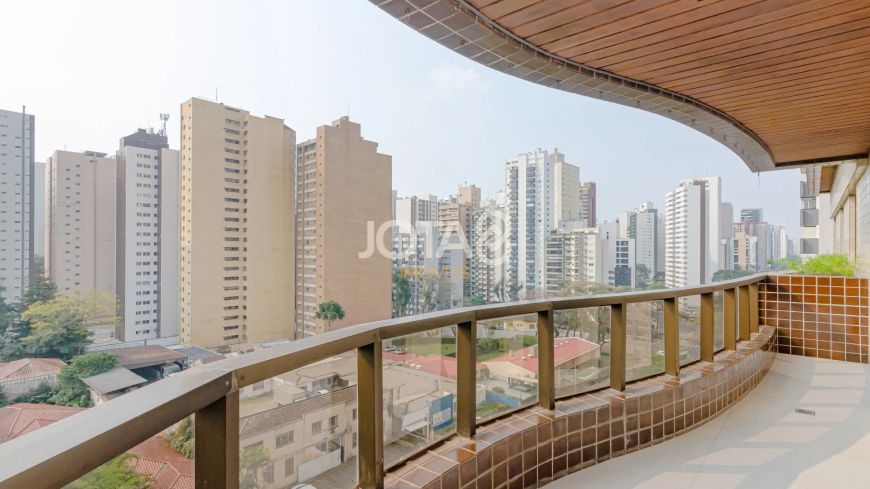 APARTAMENTO REFORMADO NA SILVA JARDIM Apartamento reformado na Silva Jardim - J8