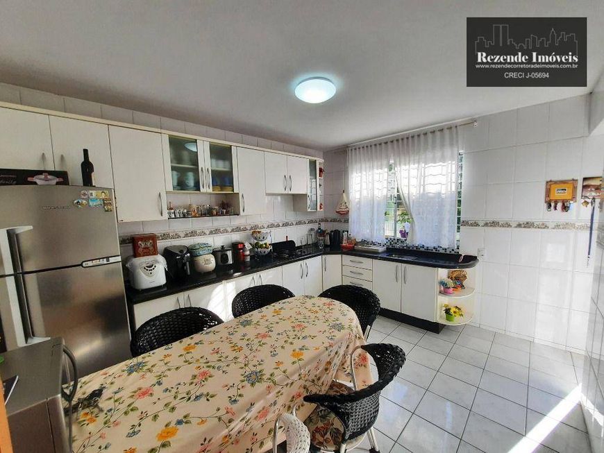 Sobrado com 3 dormitórios à venda, 153 m² por R$ 689.000,00 - Fazendinha - Curitiba/PR