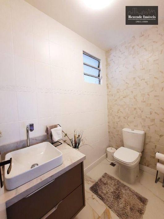 Sobrado com 3 dormitórios à venda, 153 m² por R$ 689.000,00 - Fazendinha - Curitiba/PR