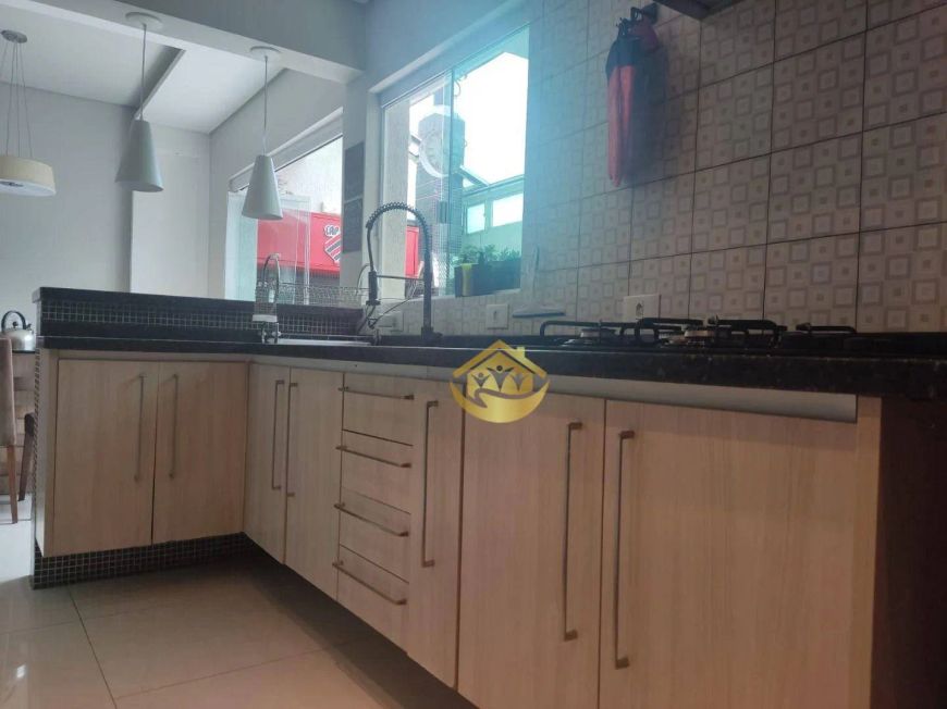 Sobrado com 4 dormitórios à venda por R$ 795.000,00 - Santa Cândida - Curitiba/PR