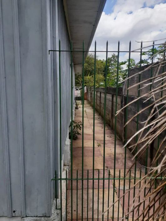 Terreno para venda tem 576 metros quadrados em Jardim Social - Curitiba - PR
