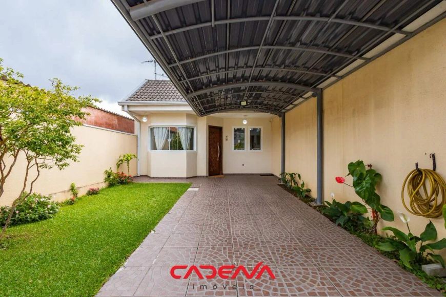 Casa à venda com 3 quartos e 2 vagas no Atuba