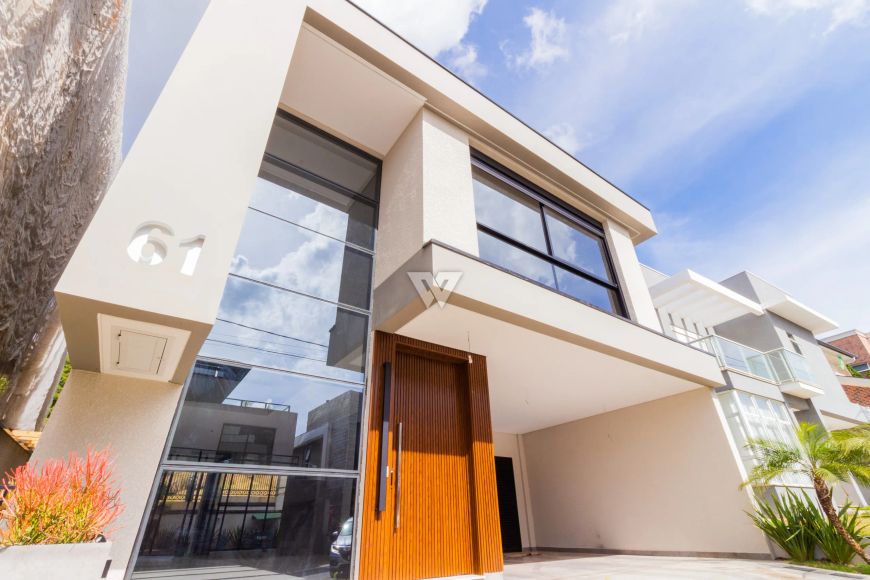 Maravilhosa Casa em condomínio - 3 suítes - 4 vagas - 307,53m² priv - São Braz