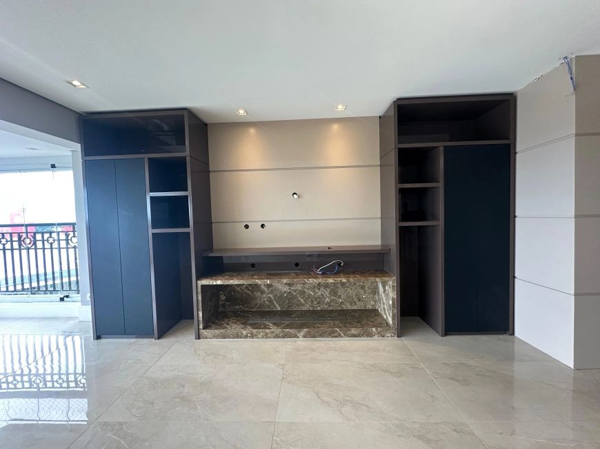 Apartamento de Alto Padrão no Ecoville – 24º Andar com Vista Deslumbrante