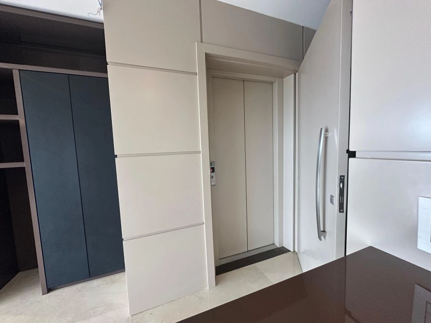 Apartamento de Alto Padrão no Ecoville – 24º Andar com Vista Deslumbrante